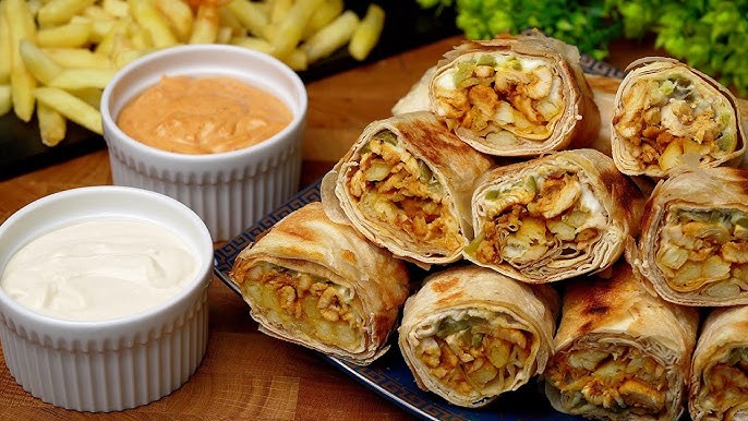 وجبه شاورمه دجاج معه ببسي